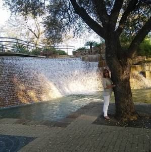 Meet your Posher, Della